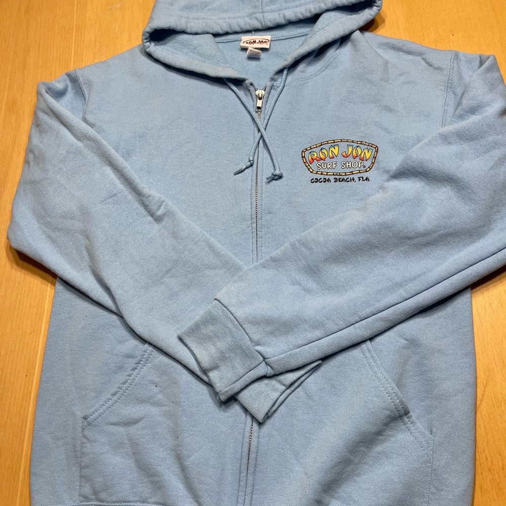Never worn Ron jon zipup
